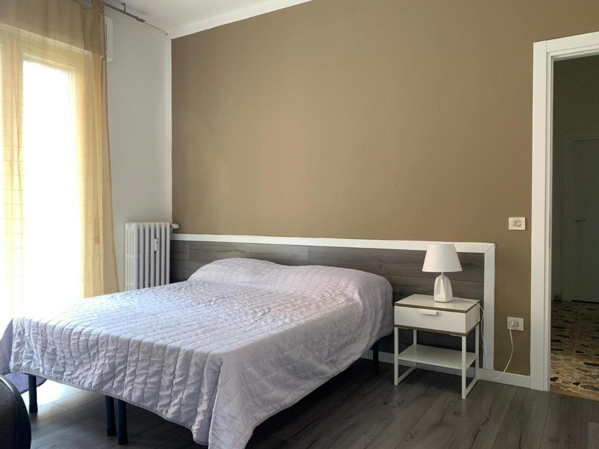 La Suite Dell' Arco Parma Buitenkant foto