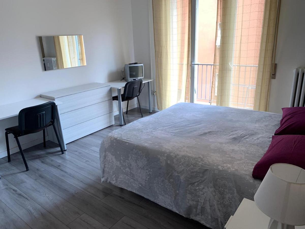 La Suite Dell' Arco Parma Buitenkant foto